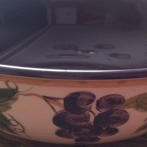 Large Melamine Serving Bowl w/Grape Design - Picture 4 of 7